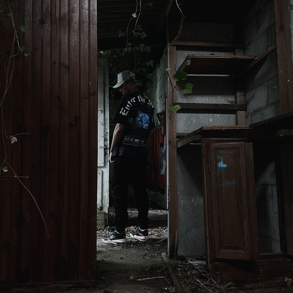 "Enter the Ice Age" - T-shirt